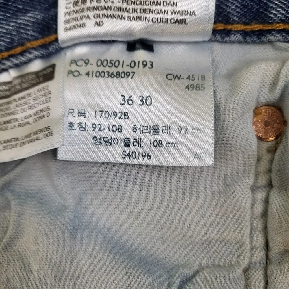 Levi's 501 Jeans Original Button Fly Straight Leg Lt-Med 38X30 (act. in pics)